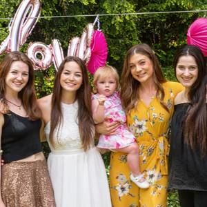 Meet your Posher, Megan